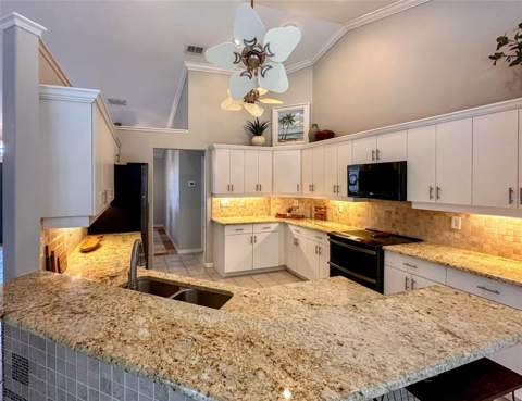 9233 Irondale Lane, Hudson FL - photo 12 of 42