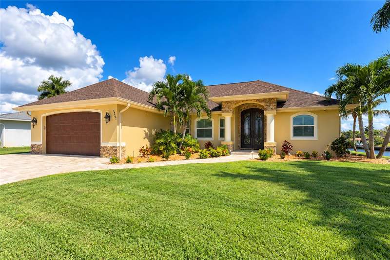 3 bedroom Single Family Residence at 4282 Gillot Boulevard, Port Charlotte Sec 060, Port Charlotte — photo 3