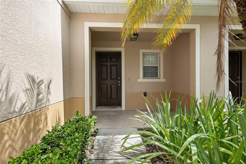 3 bedroom Townhouse at 2972 Royal Tuscan Lane, Wedgewood Twnhms, Valrico — photo 4