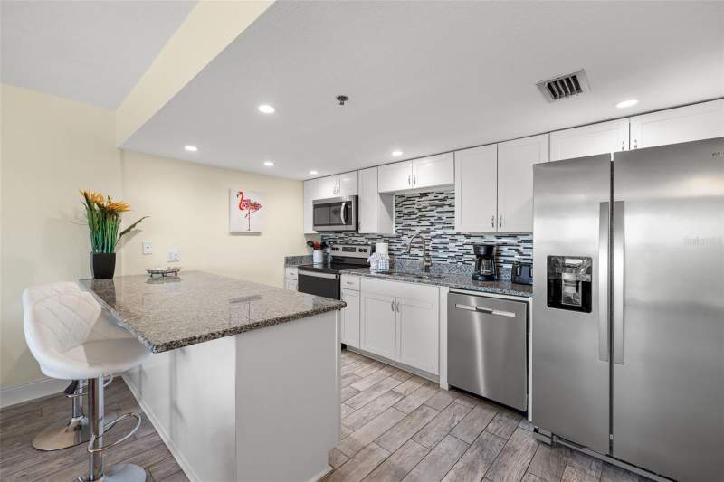 1 bedroom Condominium at 18610 Gulf Boulevard #709, Holiday Villas 3, Indian Shores — photo 4