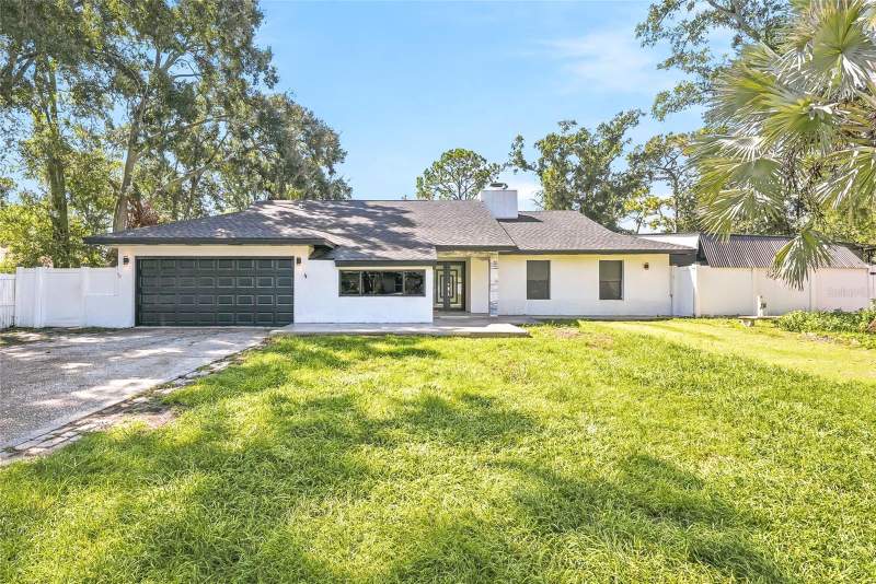 4 bedroom Single Family Residence at 12726 Barrett Drive, Pine Meadows Sub, Tampa — photo 5