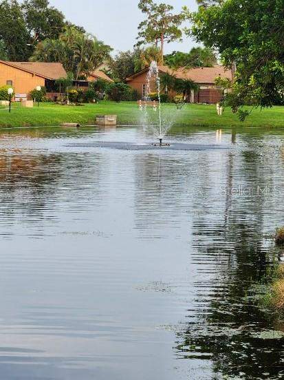 2 bedroom Single Family Residence at 5573 Foxlake Drive, Foxmoor Lakes Ph 02, North Fort Myers — photo 2
