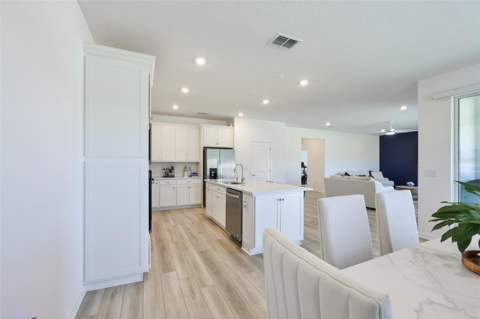 3070 Forest Meadow Avenue, Valrico FL - photo 6 of 6