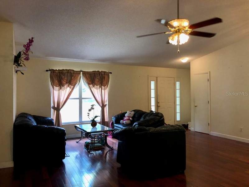 3 bedroom Single Family Residence at 11716 CR 672 HIGHWAY, UNPLATTED, RIVERVIEW — photo 2