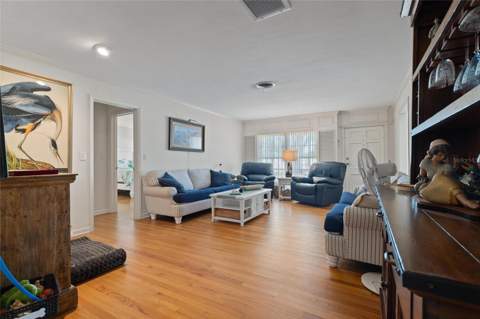 502 Hillcrest Avenue, Tarpon Springs FL - photo 6 of 6