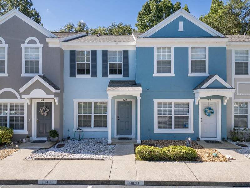 923 VINELAND PLACE home for sale in Chase Townhomes