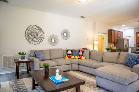 210 Las Fuentes Drive, Kissimmee FL - photo 13 of 79