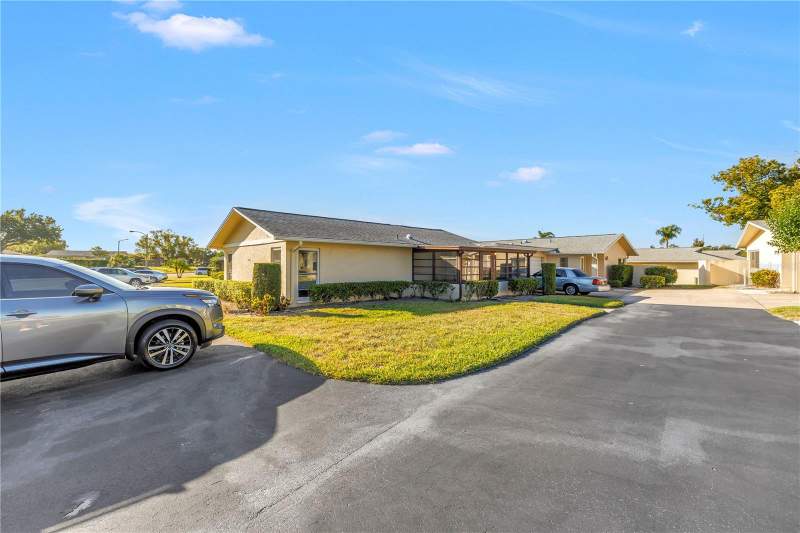 2 bedroom Villa at 2740 Highlands Boulevard #B, Highland Lakes Condo, Palm Harbor — photo 3