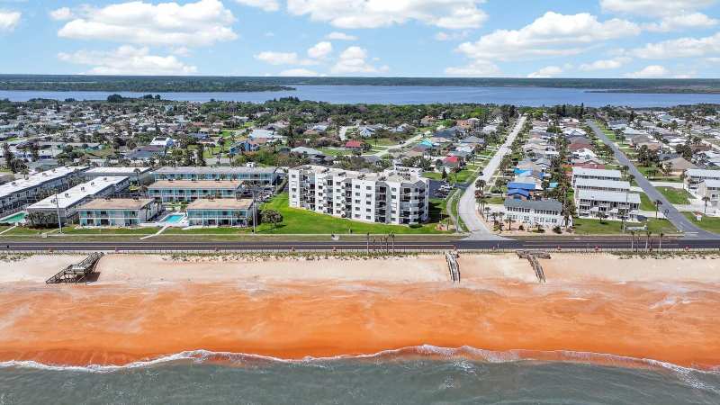 2 bedroom Condominium at 2860 Ocean Shore Boulevard #2060, Leeward Winds Condo Per, Ormond Beach — photo 1