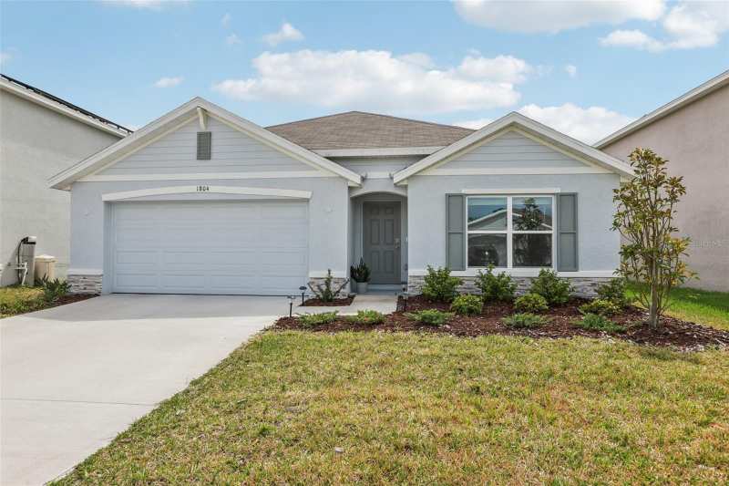 4 bedroom Single Family Residence at 1804 Tahitian Sunrise Drive, North Park Isle Ph 2B & 3A, Plant City — photo 1