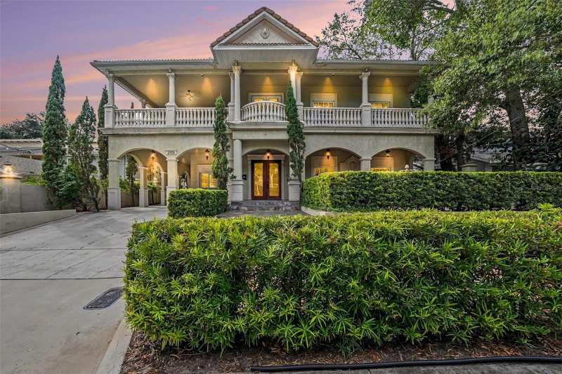 5 bedroom Single Family Residence at 3006 W Mason Street, Crest View, Tampa — photo 1
