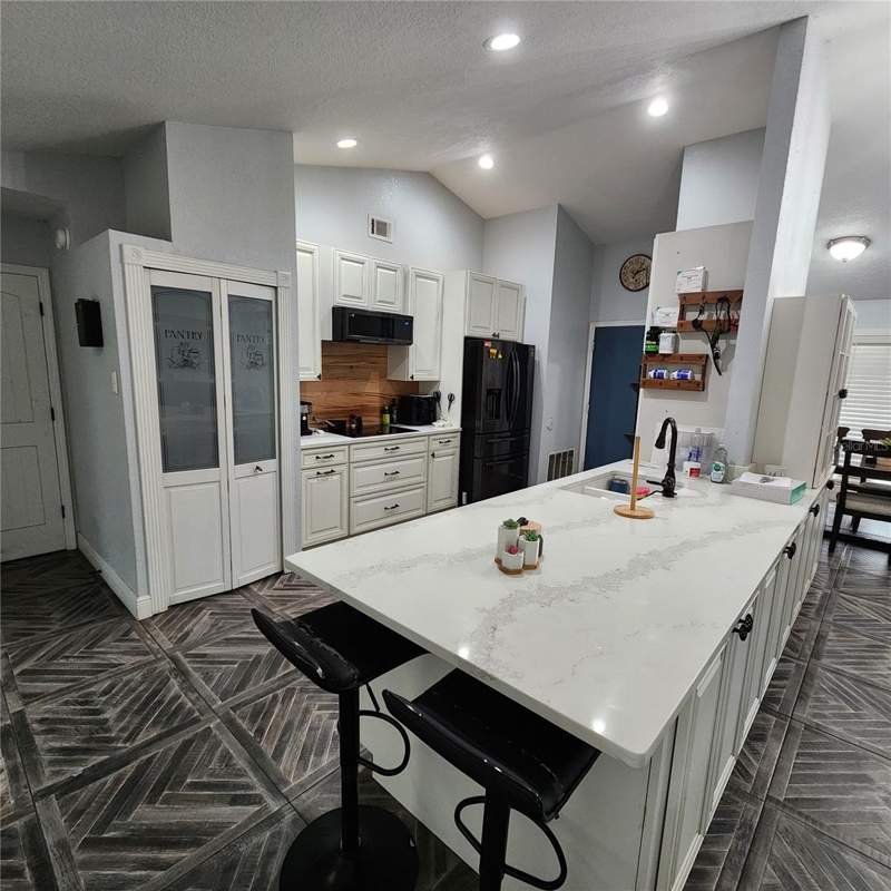 3 bedroom Single Family Residence at 2221 Kiwi Trail, Greater Groves Phase 3 Sub, Clermont — photo 3