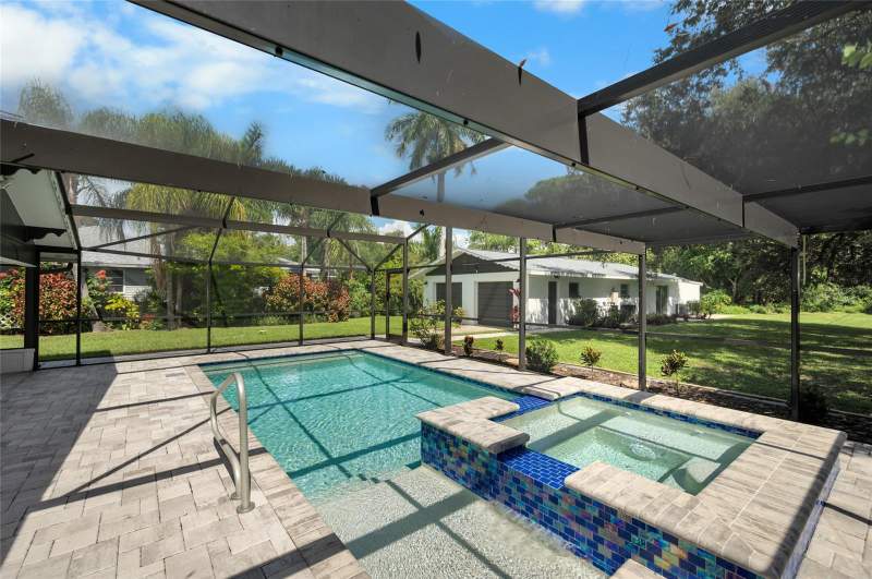 4 bedroom Single Family Residence at 2111 Heasley Road, Heasley Thomas E Sub, Englewood — photo 4