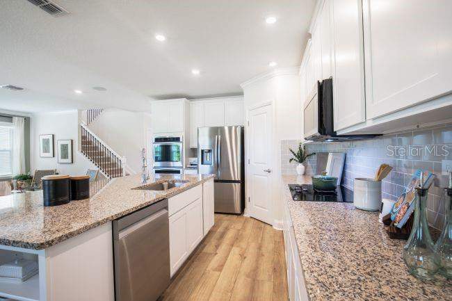 4 bedroom Single Family Residence at 31422 Malbec Drive, Benton Hills, Brooksville — photo 5