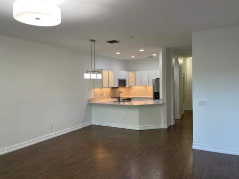 3153 Capri Isle Way, Orlando FL - photo 8 of 39