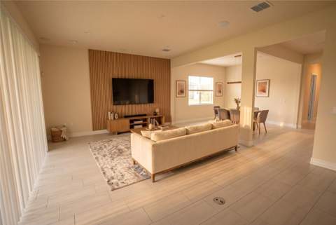 8087 Fenton Street, Orlando FL - photo 10 of 34