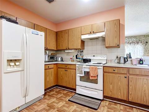 1014 Deddington Place, Kissimmee FL - photo 9 of 46