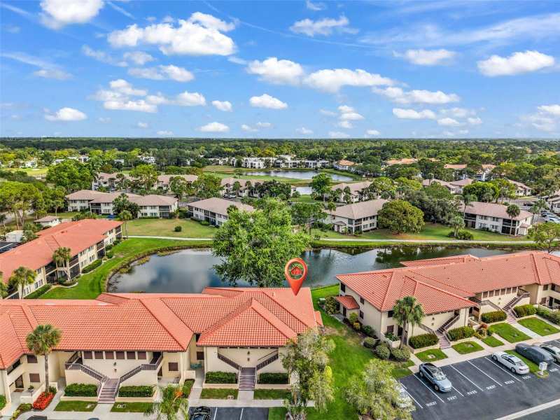 2 bedroom Condominium at 5221 Lake Village Drive #24, Village Lake, Sarasota — photo 1