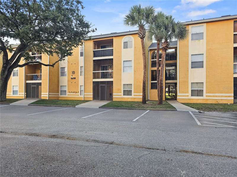 ImagesCondos for Sale in Kissimmee, FL