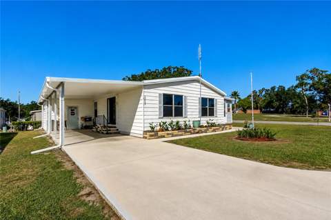 10151 Hamp Drive, Dade City FL - photo 6 of 57