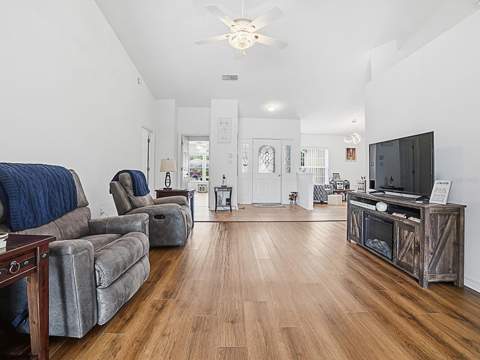 3851 Manor Oaks Court, Leesburg FL - photo 11 of 47