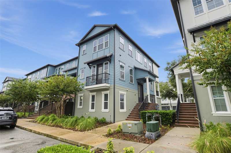 3 bedroom Townhouse at 885 Taramundi Drive, Hamptons - Second Rep, Oviedo — photo 1