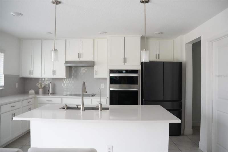 5 bedroom Single Family Residence at 16436 WINDING PRESERVE CIRCLE, SAWGRASS BAY PHASE 5, CLERMONT — photo 3
