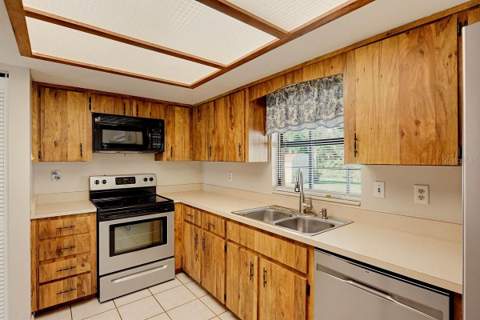 2226 Vista Palm Drive, Edgewater FL - photo 11 of 32