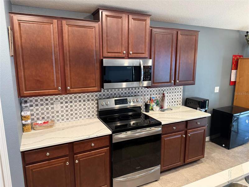 4 bedroom Single Family Residence at 6629 Wagon Trail Street, Silverado Ranch Sub, Zephyrhills — photo 4