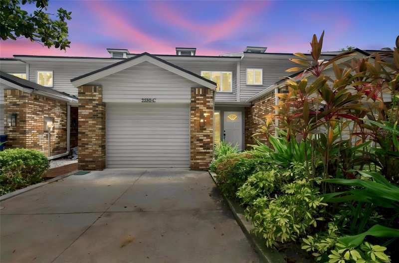 2 bedroom Condominium at 2530 W Maryland Avenue #C, Chelsea Place Condo, Tampa — photo 1