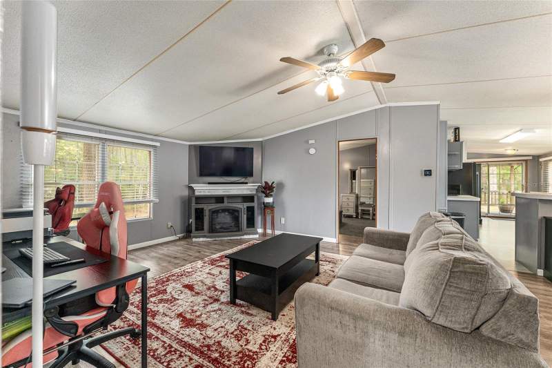 3 bedroom Manufactured Home at 1504 NW 156th Avenue, Gainesville, Gainesville — photo 5