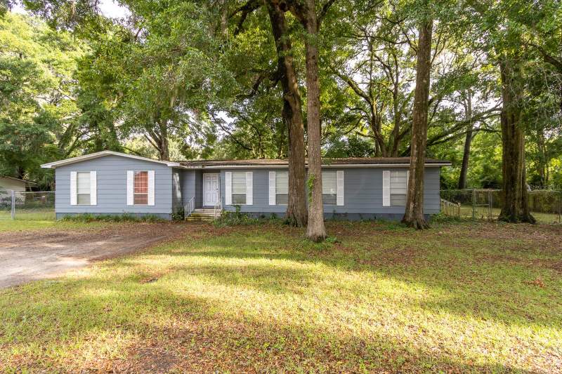 4 bedroom Single Family Residence at 14215 NW 142nd Place, Tompsett Survey/Alachua, Alachua — photo 3