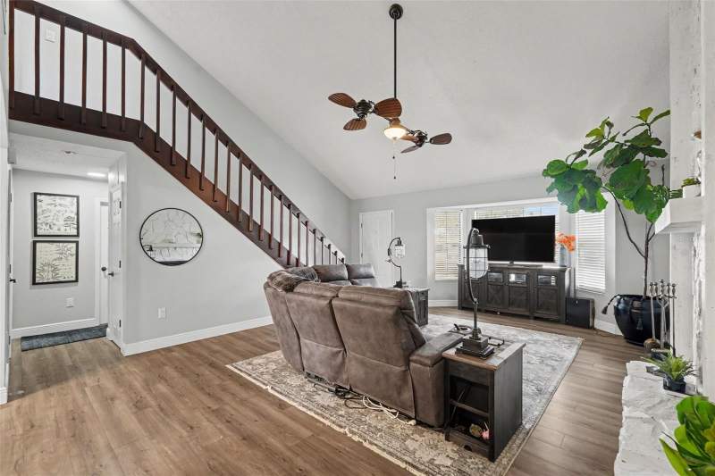 3 bedroom Single Family Residence at 736 Sandy Creek Drive, Bloomingdale Sec I Unit 2, Brandon — photo 4