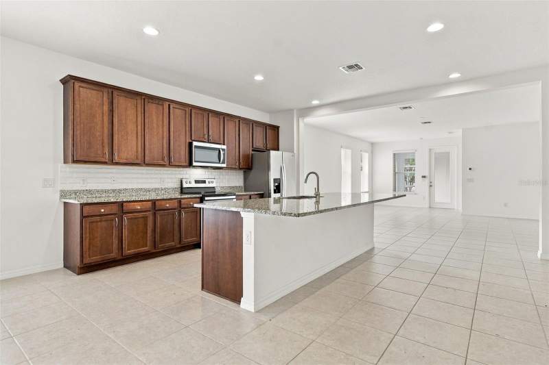 3 bedroom Single Family Residence at 8518 Nemours Parkway, Laureate Park Ph 9, Orlando — photo 5
