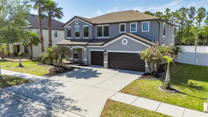5 bedroom Single Family Residence at 11807 Harpswell Drive, Panther Trace Ph 2B-3, Riverview — photo 3