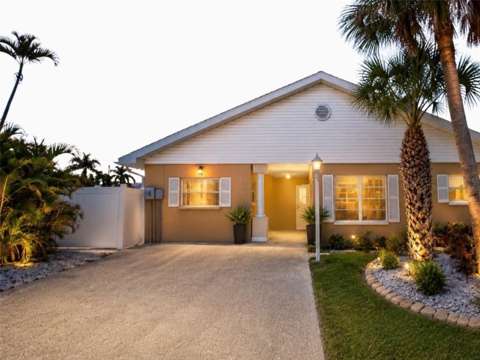 210 84Th Street, home for sale in Holmes Beach 34217