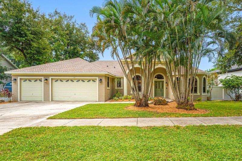 4 bedroom Single Family Residence at 114 Irwin St E, Water View Heights, Safety Harbor — photo 1