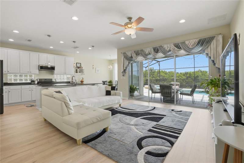 4 bedroom Single Family Residence at 2296 Natoma Boulevard, Mount Dora Summerbrooke Ph 01, Mount Dora — photo 5