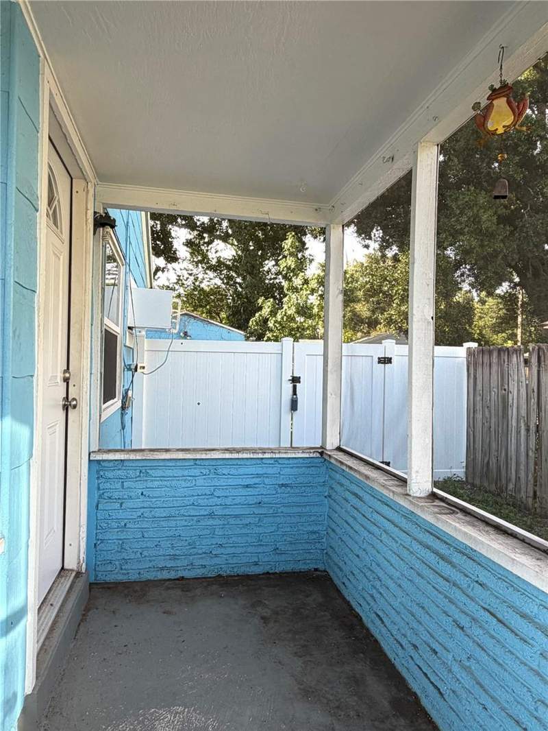 2 bedroom Single Family Residence at 5621 13th Avenue, Pasadena Estates Sec H, Gulfport — photo 5