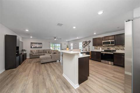 3075 Fieldwood Circle, St Cloud FL - photo 7 of 35