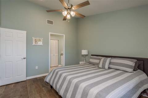 10429 La Mirage Court, Tampa FL - photo 18 of 44