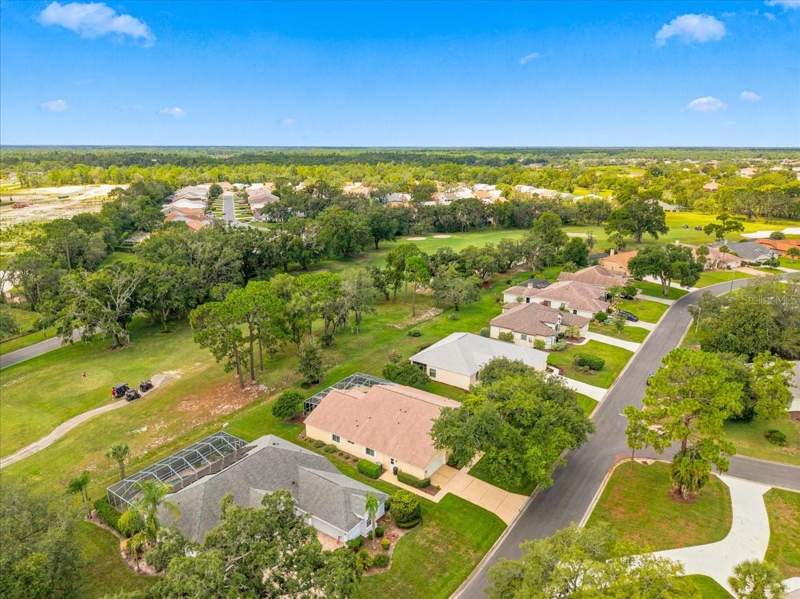 4 bedroom Single Family Residence at 9720 Southern Belle Drive, Glen Lakes Ph 1, Weeki Wachee — photo 3