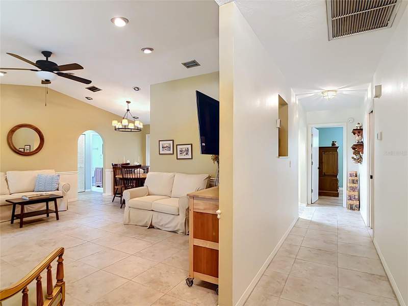 2 bedroom Single Family Residence at 924 Phyllis Terrace, Port Charlotte Sec 023, Port Charlotte — photo 5
