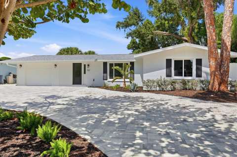 512 Sante Joseph Street, luxury home for sale in Venice