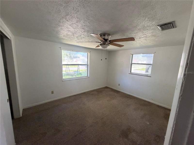 3 bedroom Single Family Residence at 38404 14th Avenue, City Zephyrhills, Zephyrhills — photo 5
