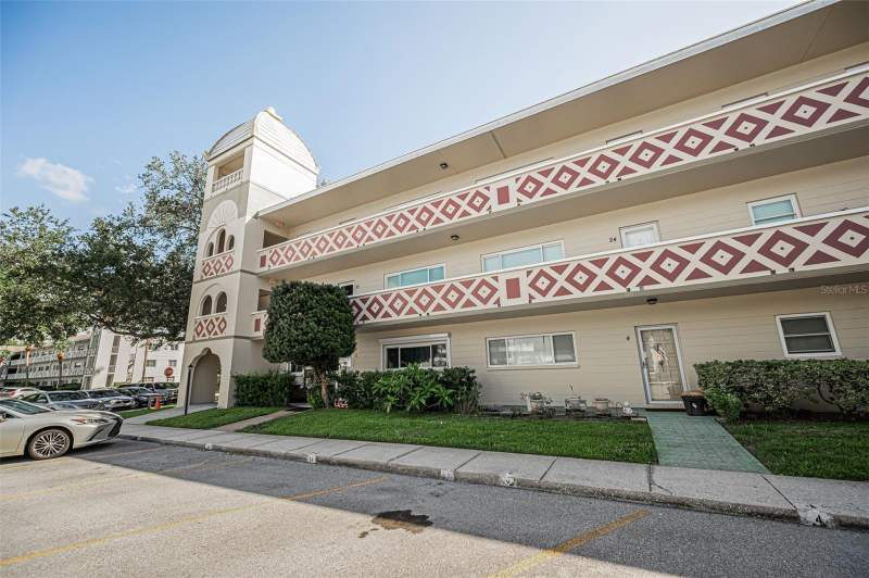 2 bedroom Condominium at 2384 Tahitian Lane #22, On Top Of The World, Clearwater — photo 3