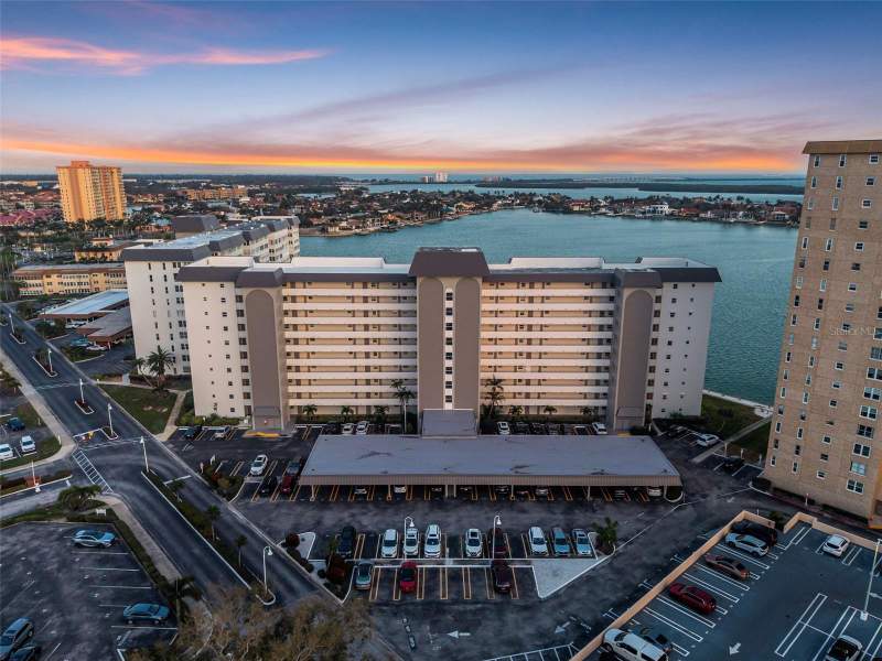 2 bedroom Condominium at 5130 BRITTANY DRIVE #201, BAYWAY ISLES POINT BRITTANY THREE, ST PETERSBURG — photo 2