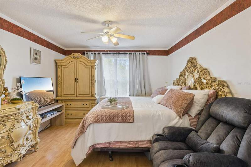 6 bedroom Single Family Residence at 2606 Royal Fern Place, Dahlia Reserve At Crescent Lakes, Kissimmee — photo 5