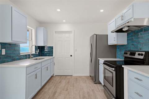 178 Dowling Avenue, Port Charlotte FL - photo 6 of 18