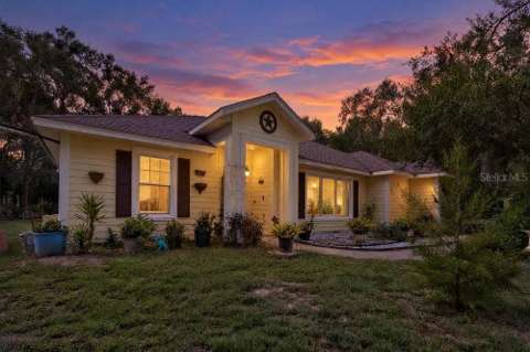 8708 E Galatia Lane, home for sale in Floral City 34436